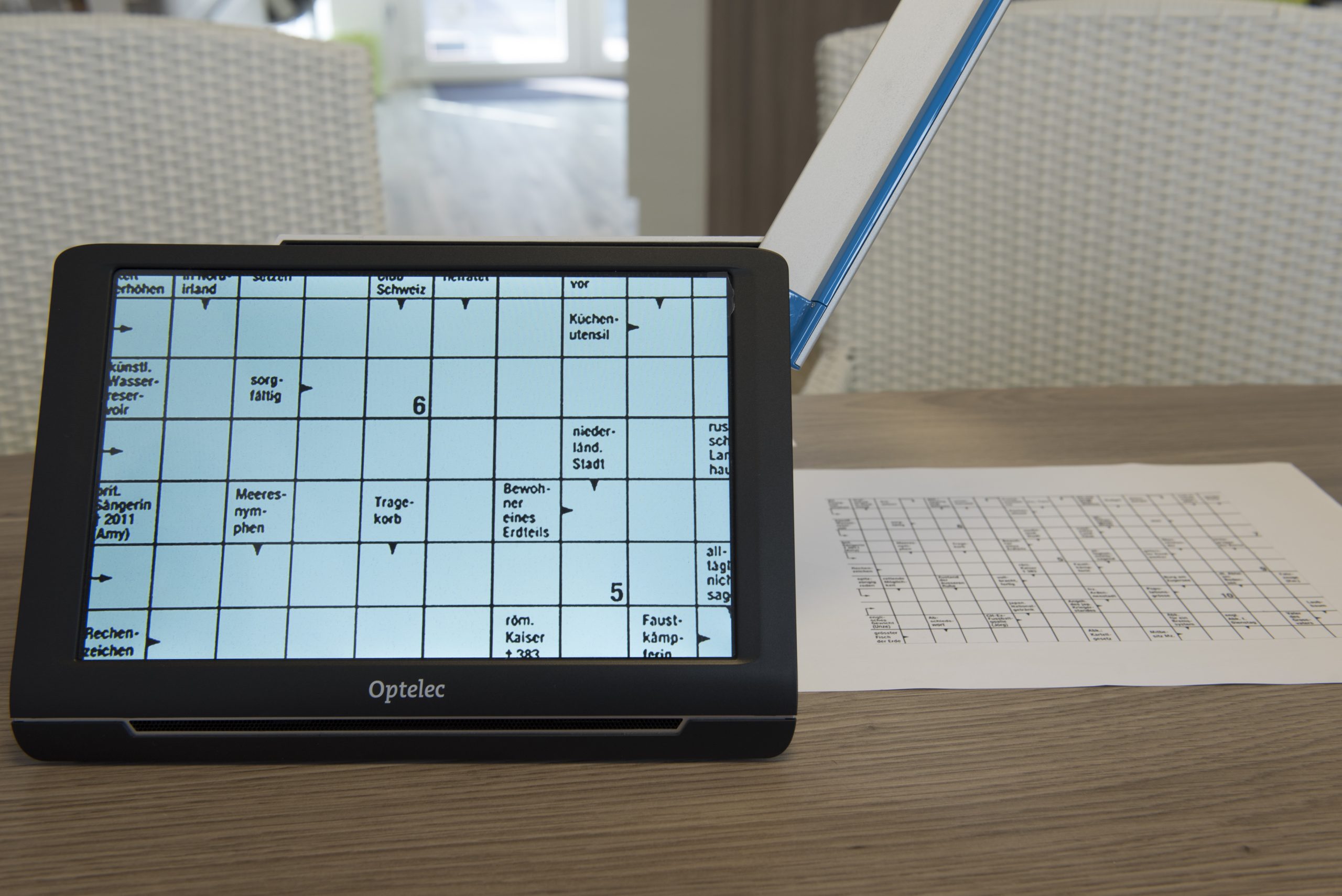 vergrößernde Sehhilfen | Mendels Augenoptik